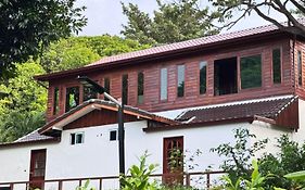 Bayview Hill Sunset Resort
